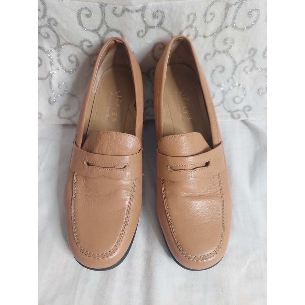 Liz Claiborne Flex Penny Loafer Beige Tan 7.5 Comfortable Women Shoe Slip On